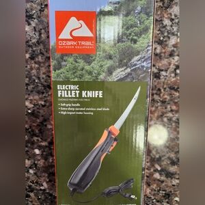‼️HOT DEAL SOLD‼️ Ozark Trail Black and Orange Electric Fillet Knife